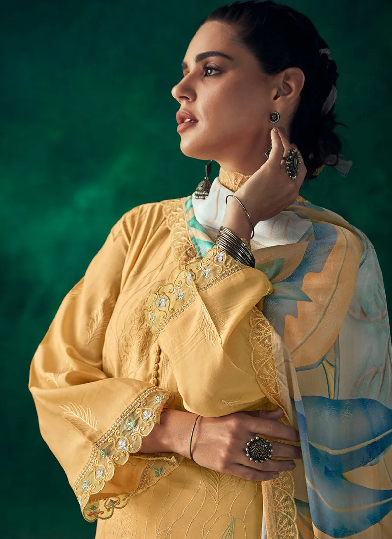 Pale Yellow Pakistani Style Salwar Kameez Suit